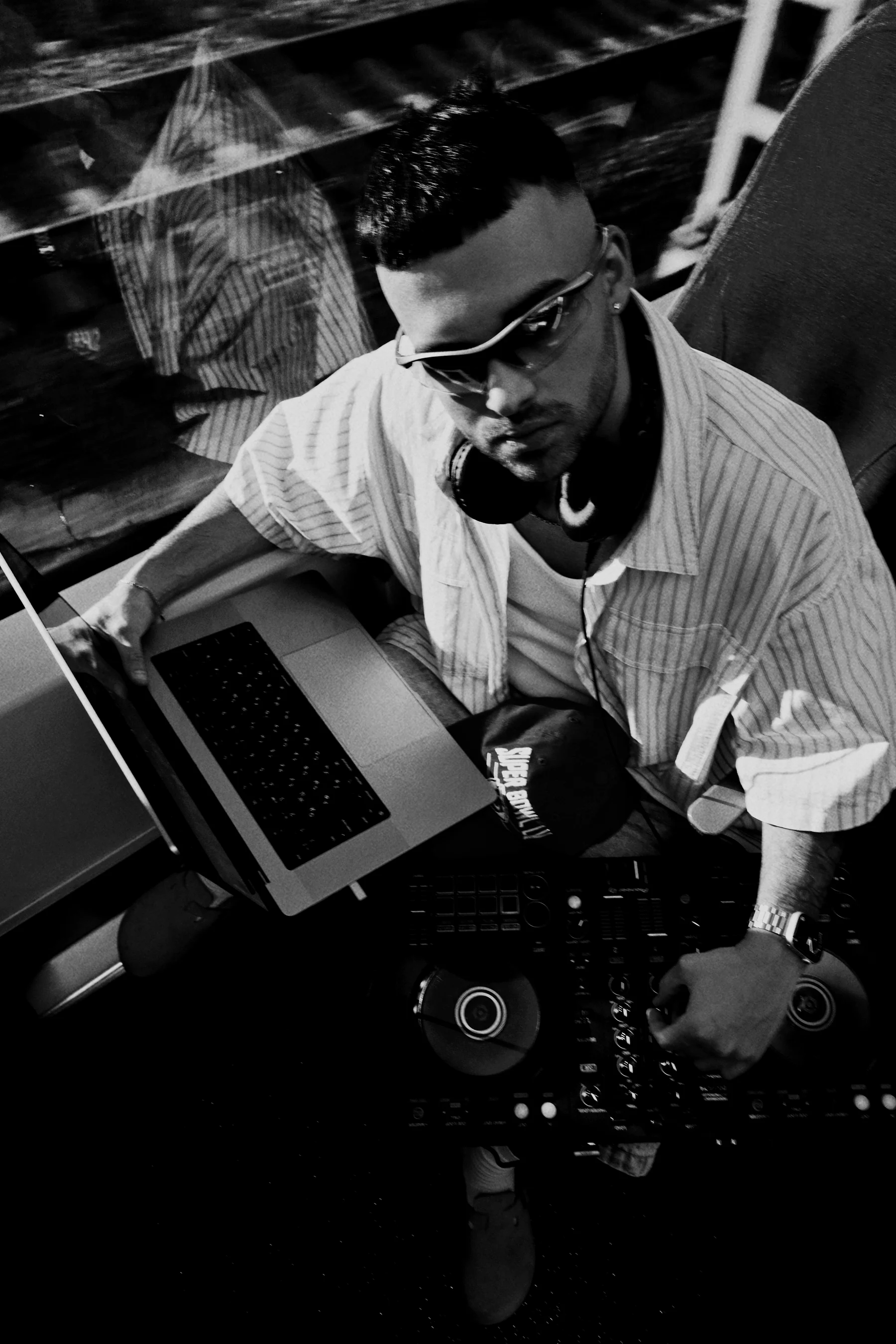 ITSLUIGIDJ producing original music